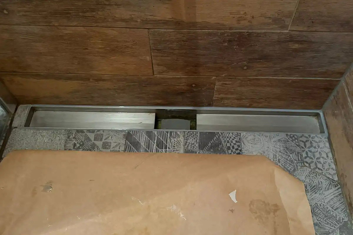 Waarom wij bij de Drain GEEN Siliconen gebruiken