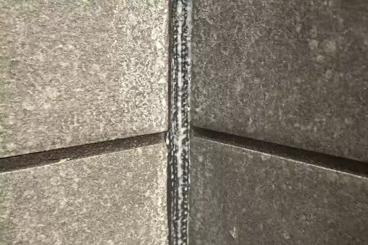 Is jouw Kitwerk Lek? De 5-Seconden Check die Waterschade Voorkomt